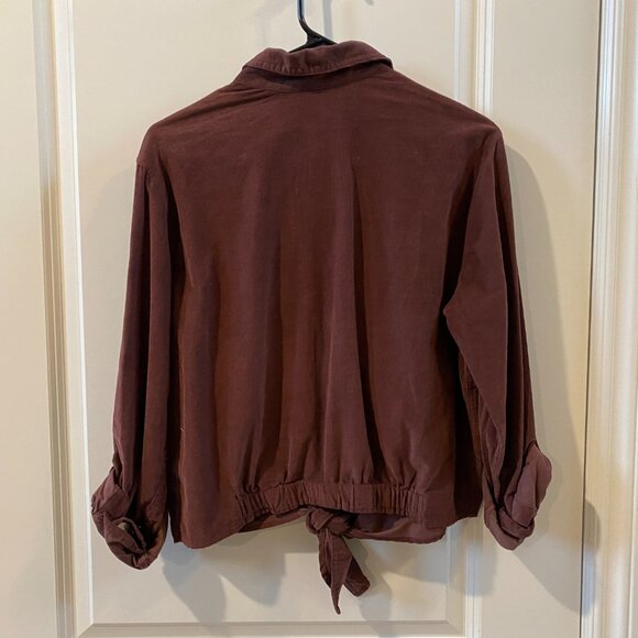 🎉 HOST PICK🎉 Express Burgundy Button Front Corduroy Top Size Medium NWT - Picture 7 of 15